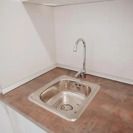 Polorooms Apartman Zaratan