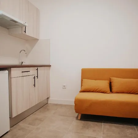 Apartment Polorooms *